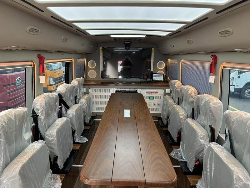 8.2m Diesel Mobile Clinic Vehicle high quality